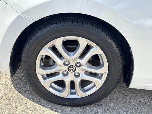 Frost 2018 Toyota Yaris iA Base