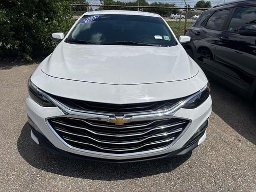 Summit White 2021 Chevrolet Malibu LT