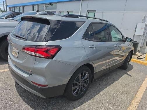 Sterling Gray Metallic 2024 Chevrolet Equinox RS
