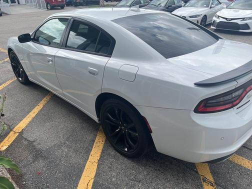 White 2018 Dodge Charger R/T