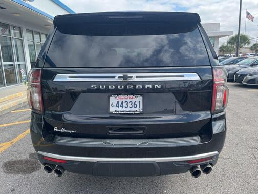 2021 Chevrolet Suburban High Country