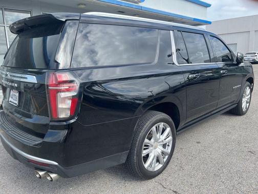 2021 Chevrolet Suburban High Country