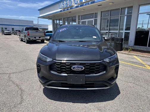 Black Metallic 2025 Ford Escape ST-Line