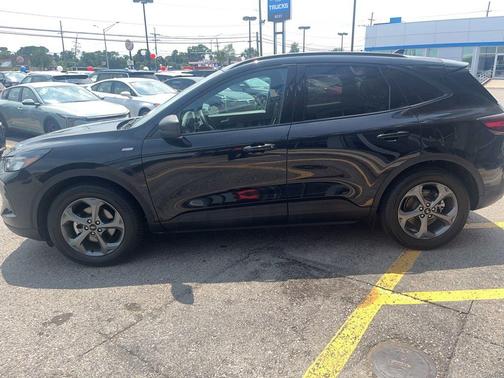 Black Metallic 2025 Ford Escape ST-Line