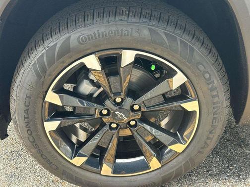 Mosaic Black Metallic 2026 Chevrolet Equinox RS