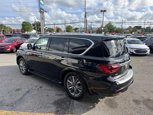 2021 INFINITI QX80 Luxe