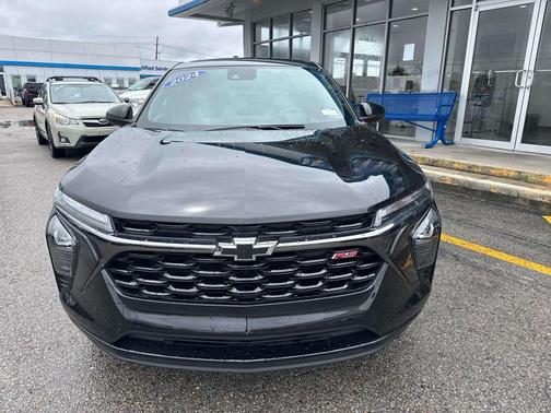 Mosaic Black Metallic 2024 Chevrolet Trax 1RS