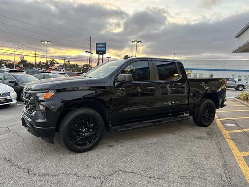 2024 Chevrolet Silverado 1500 Custom