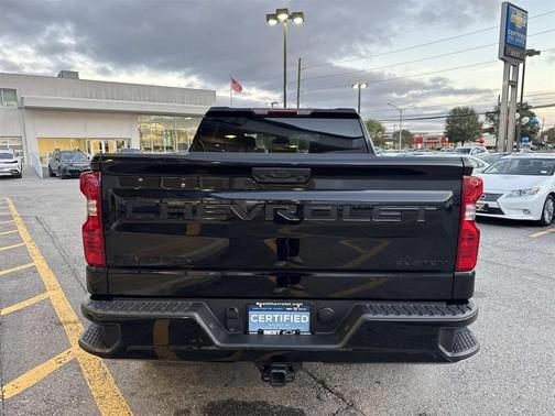 2024 Chevrolet Silverado 1500 Custom