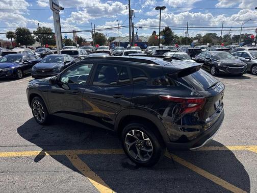 2024 Chevrolet Trax LT