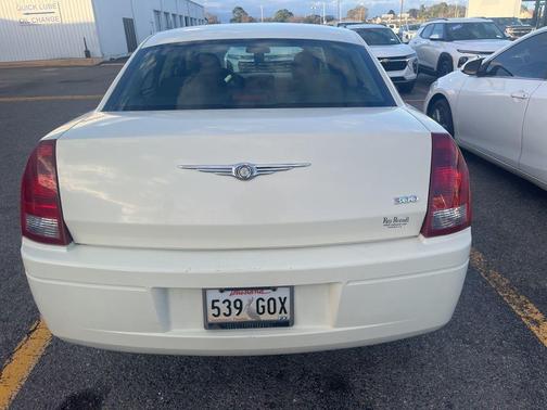 2007 Chrysler 300 Base