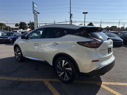 2023 Nissan Murano SL
