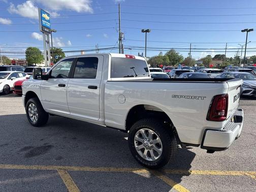 Bright White Clearcoat 2026 RAM 2500 Big Horn