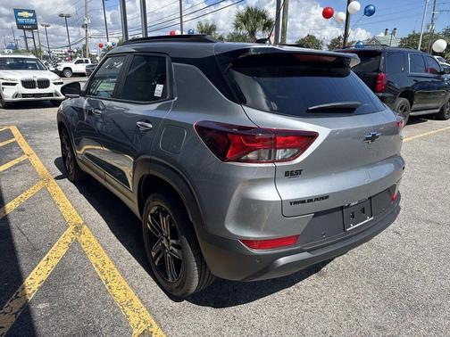 Sterling Gray Metallic 2026 Chevrolet Trailblazer LT