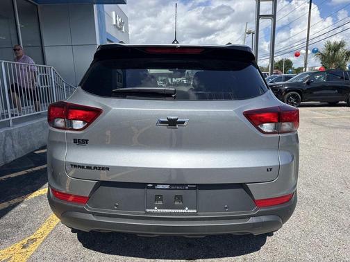 Sterling Gray Metallic 2026 Chevrolet Trailblazer LT