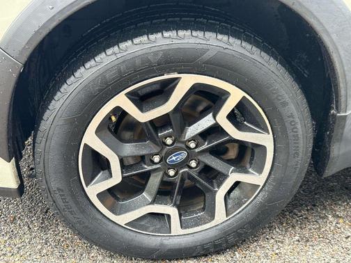 Desert Khaki 2017 Subaru Crosstrek 2.0i Premium