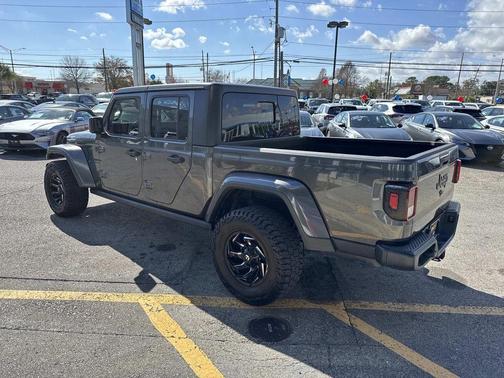 2021 Jeep Gladiator Sport