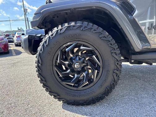 2021 Jeep Gladiator Sport