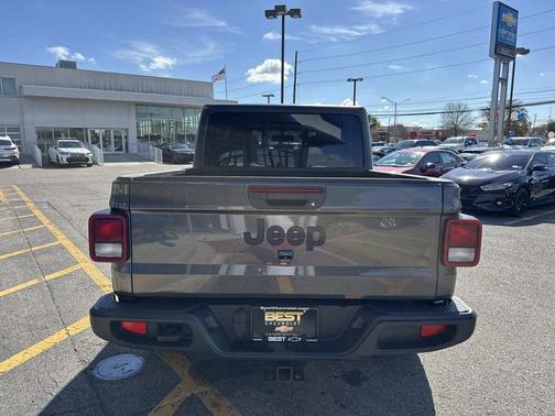 2021 Jeep Gladiator Sport