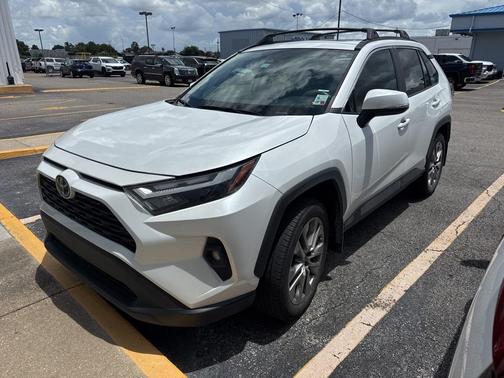 2023 Toyota RAV4 XLE Premium