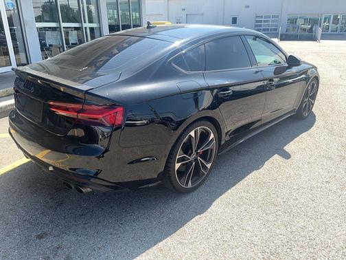 Mythos Black Metallic 2022 Audi S5 3.0T Prestige