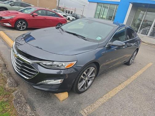 Shadow Gray Metallic 2021 Chevrolet Malibu Premier