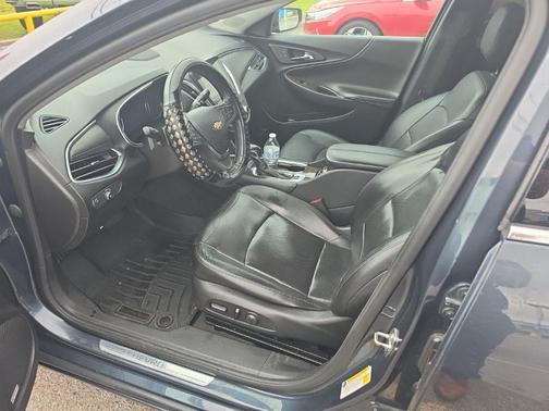 Shadow Gray Metallic 2021 Chevrolet Malibu Premier