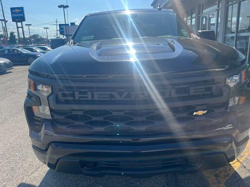 Black 2025 Chevrolet Silverado 1500 Custom