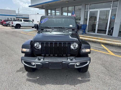 2023 Jeep Gladiator Sport