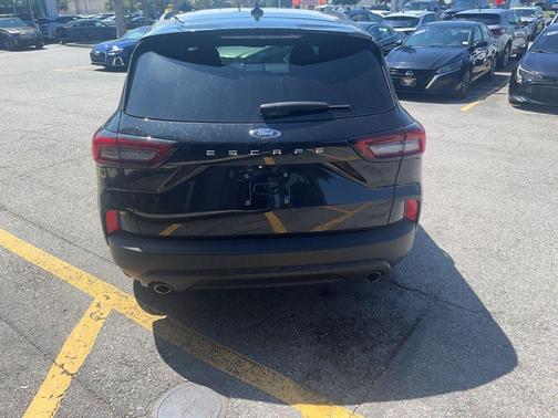 Black Metallic 2025 Ford Escape ST-Line