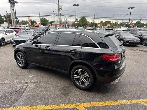 Black 2019 Mercedes-Benz GLC 300 Base