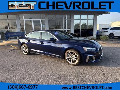 Navarra Blue Metallic 2024 Audi A5 Sportback 45 S line quattro Premium
