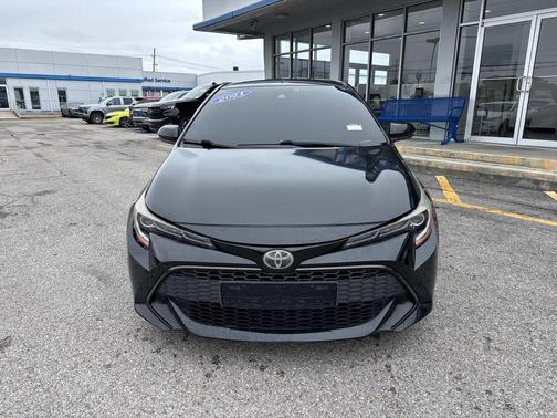 Midnight Black Metallic 2021 Toyota Corolla Hatchback SE