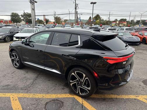 2025 Chevrolet Equinox EV LT 2