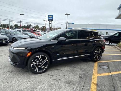 2025 Chevrolet Equinox EV LT 2