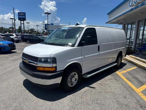 2024 Chevrolet Express 2500 Work Van