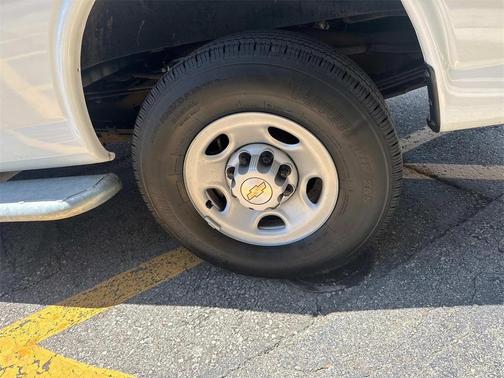 2024 Chevrolet Express 2500 Work Van