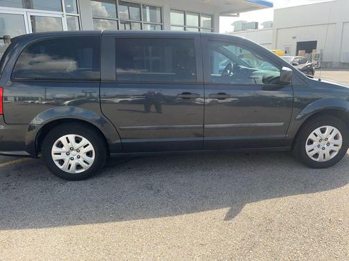 Gray 2014 Dodge Grand Caravan AVP/SE