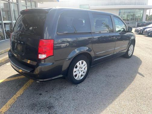 Gray 2014 Dodge Grand Caravan AVP/SE
