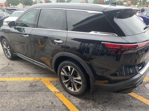 Mineral Black 2023 INFINITI QX60 Luxe