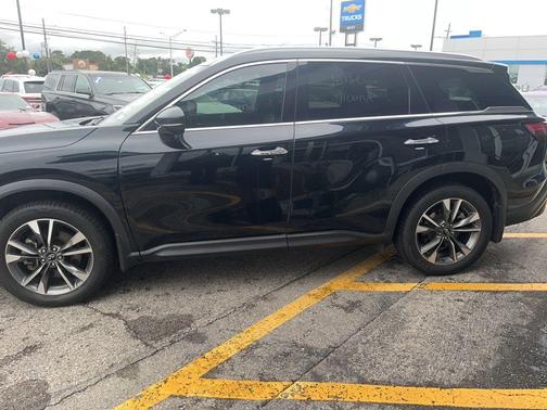 Mineral Black 2023 INFINITI QX60 Luxe