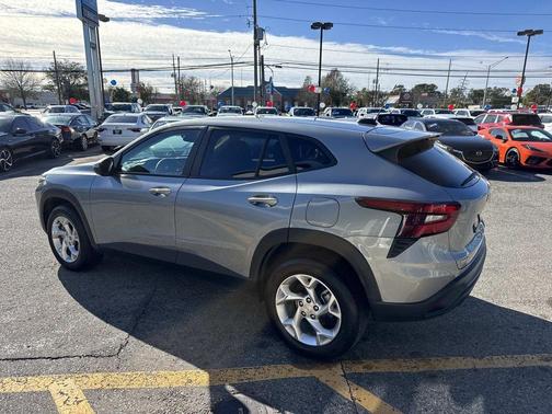 2024 Chevrolet Trax LS