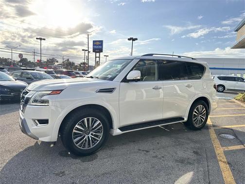 2023 Nissan Armada SL