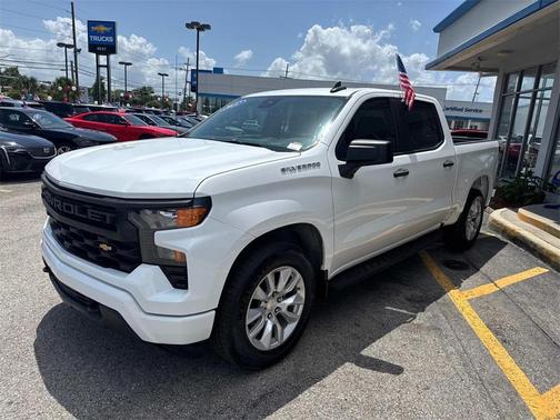 2022 Chevrolet Silverado 1500 Custom