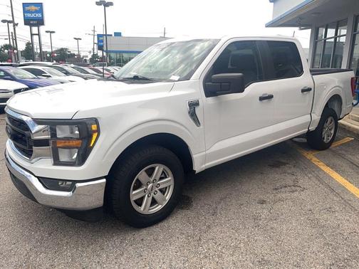 Oxford White 2023 Ford F-150 XLT
