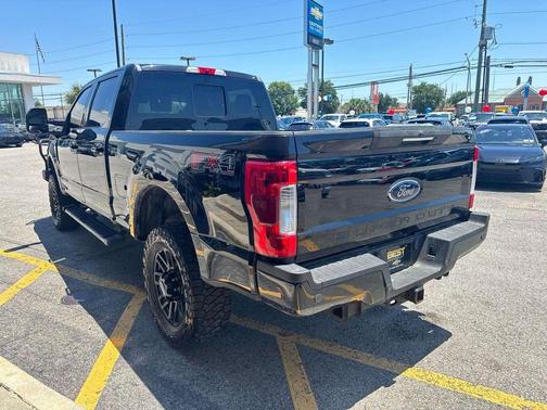 Black Metallic 2019 Ford F-250 Lariat