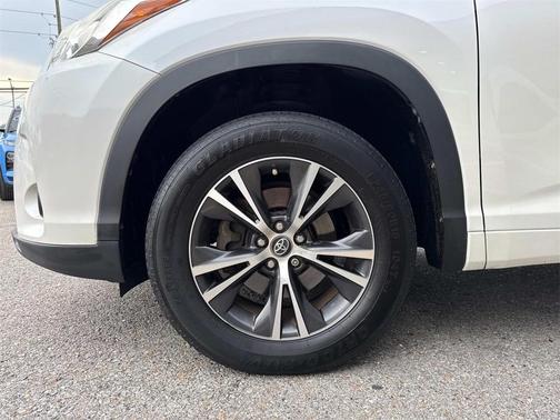2018 Toyota Highlander LE