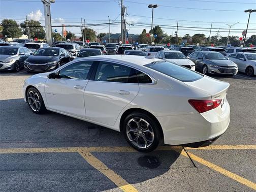 2024 Chevrolet Malibu LT