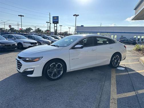 2024 Chevrolet Malibu LT