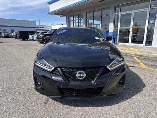 2023 Nissan Maxima SR